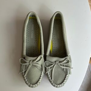 Minnetonka womens moccasins
